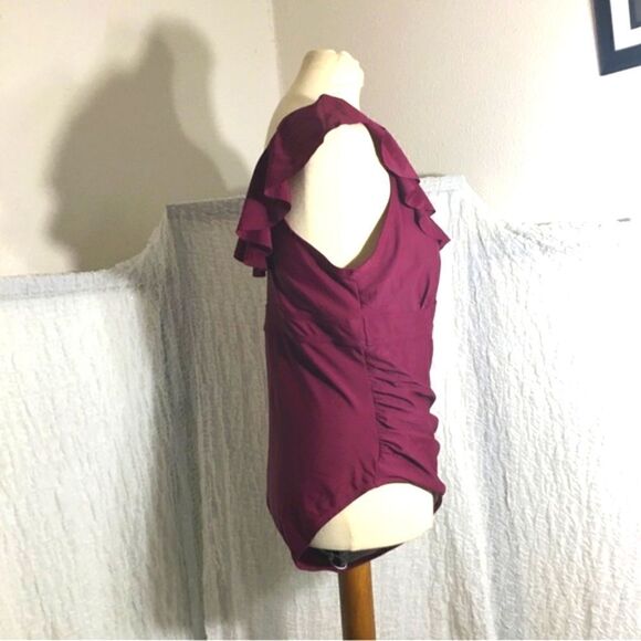 DACI NWT Ruffled Burgandy One Piece Swimsuit Size XL - Picture 3 of 7